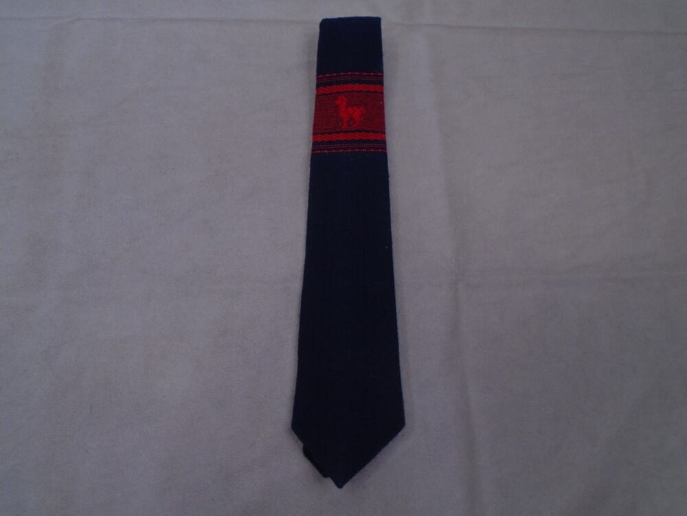 Vintage Artesania Textiform Incaico P Peruvian Alpaca Embroidered Green Necktie